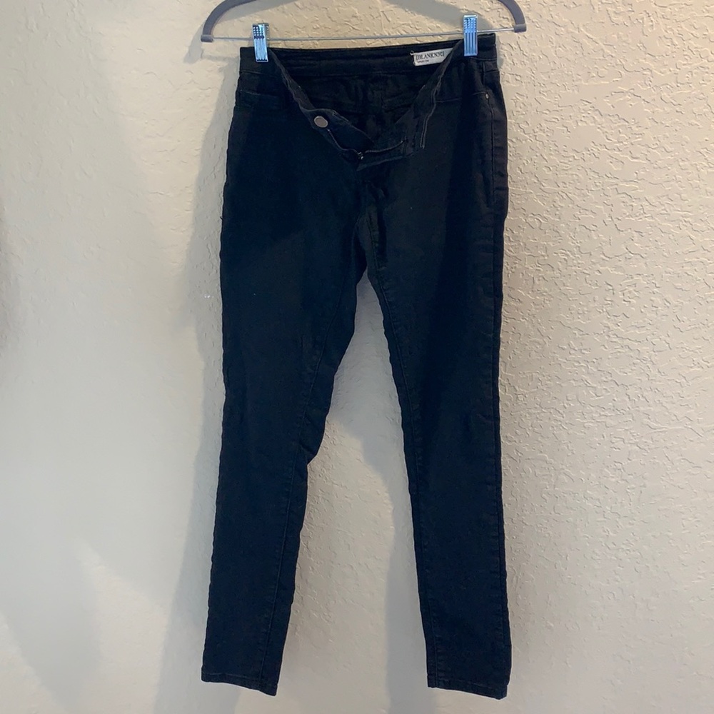 BLANK NYC Spray On Jeans